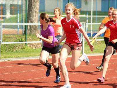 19_IMG-1190-Slavickova-Olivova-stafeta2.jpg