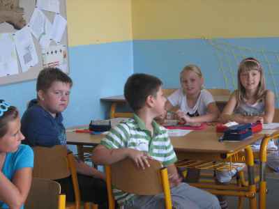 Napric-skolou-Jmena-cerven-2011-026.jpg