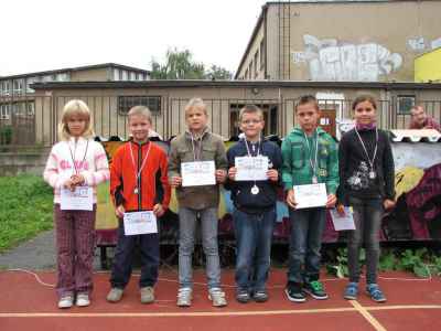 Sportovni-den-1.stupen-21.9.2011-vyhlaseni-vysledku-019.jpg